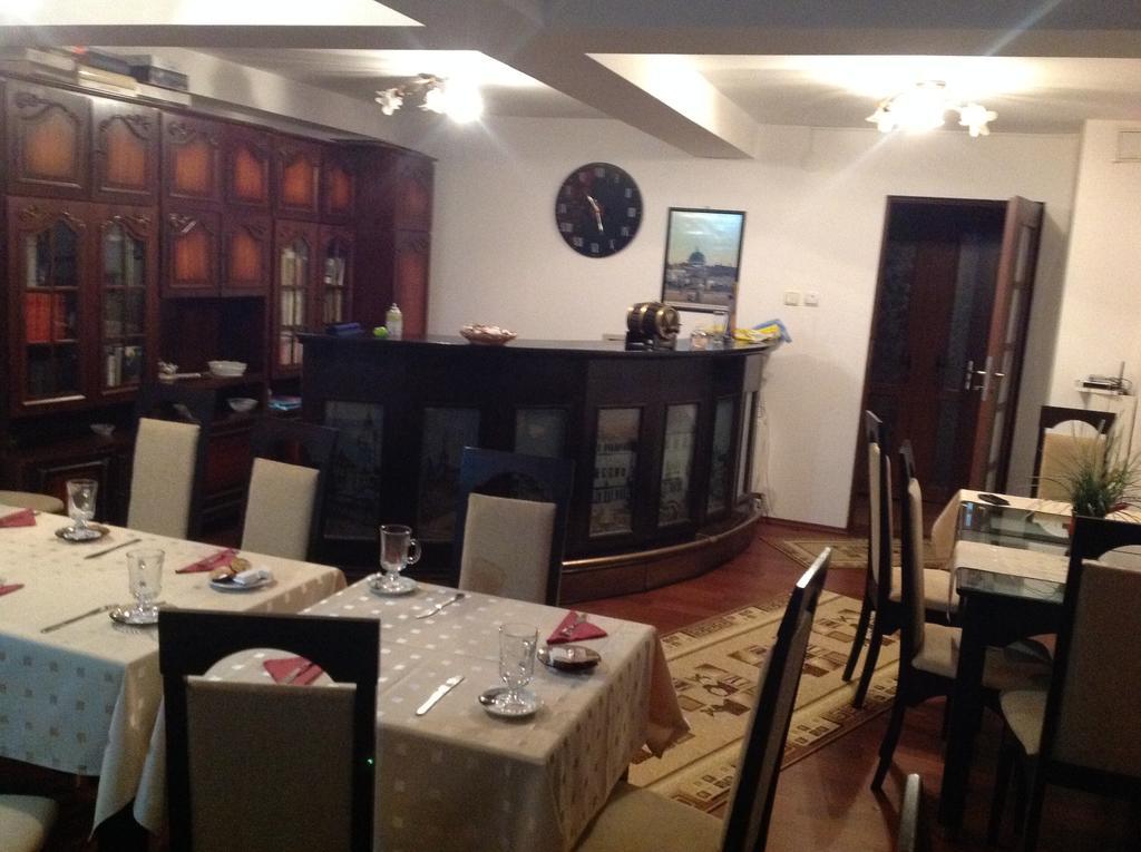 Pensiunea Kenza Targu Mures Ngoại thất bức ảnh